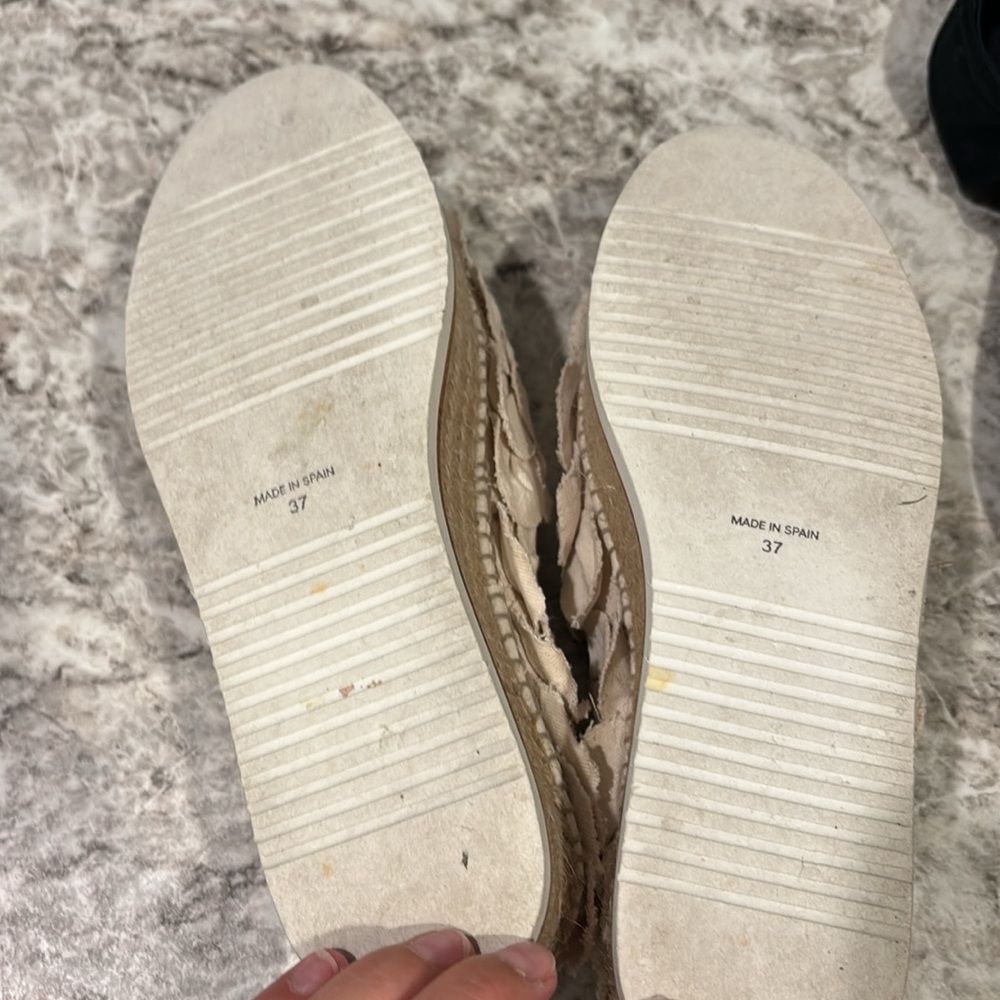 espadrilles - Picture 2 of 3